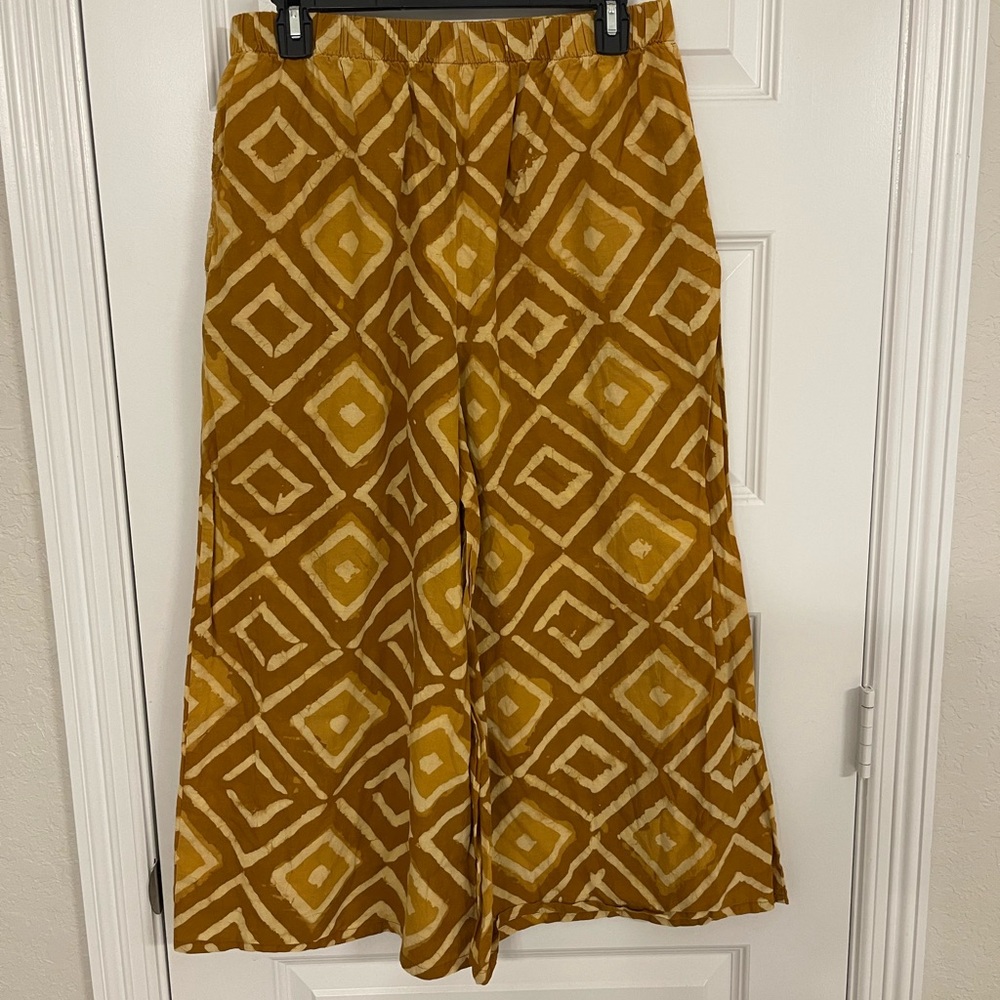 Geometric Pattern Wide Leg Pants